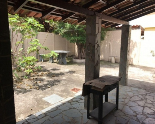 Imagem 18 de 24 de Casa No Centro De Esmeraldas - Fbc04 - 32162708
