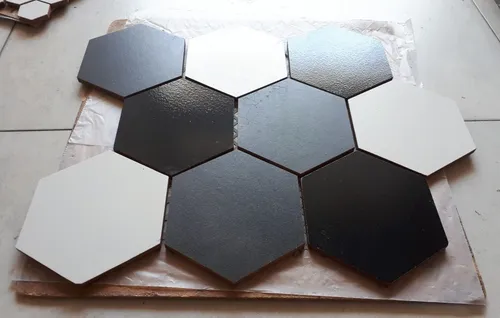 Hexágono Cerámico 110mm 32,5x39,5cm Mix Gris Negro Blanco