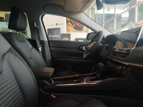 Imagen 18 de 22 de Jeep Commander Limited 1.3 T270 4x2 Nafta Okm 2023