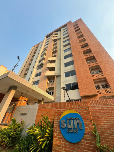 Lindo Apartamento Ubicado En Mañongo, Residencia Sun Suite 