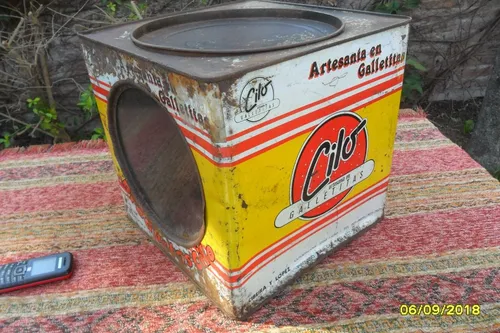 Antigua Lata De Galletitas Cilo Con Visor De Almacen Boliche (Usado)