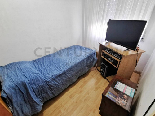 Imagen 8 de 12 de Departamento De 2 Dormitorios En Venta, La Plata