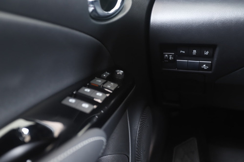 Imagen 15 de 15 de Toyota Yaris Xls Pack Cvt 5p
