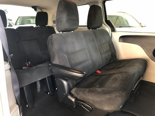 Imagen 8 de 12 de Chrysler Town & Country Li 2016