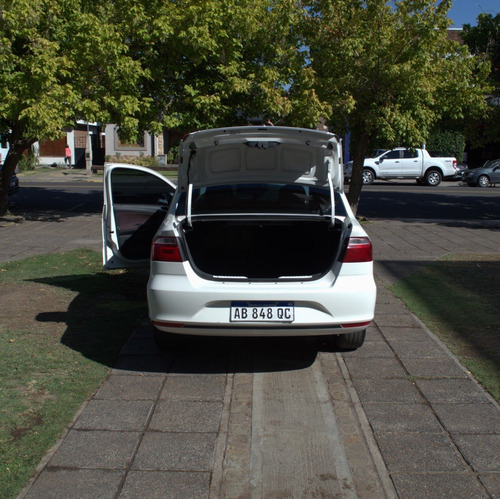 Imagen 8 de 16 de Volkswagen Voyage 1.6 Msi