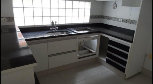 Imagem 6 de 8 de Casa 4 Comodos