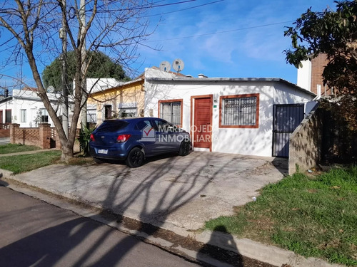Venta Casa En Maldonado, A Pocas Cuadras Del Centro. 