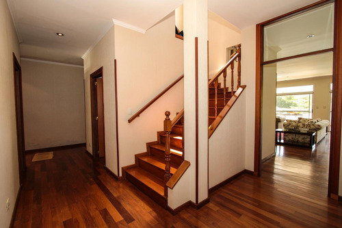 Estupenda Construcción Y Amplitud En Todos Los Ambientes