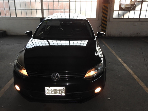 Volkswagen Vento 2.5 Luxury