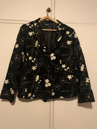 Saco Blazer Negro Bordado Con Flores