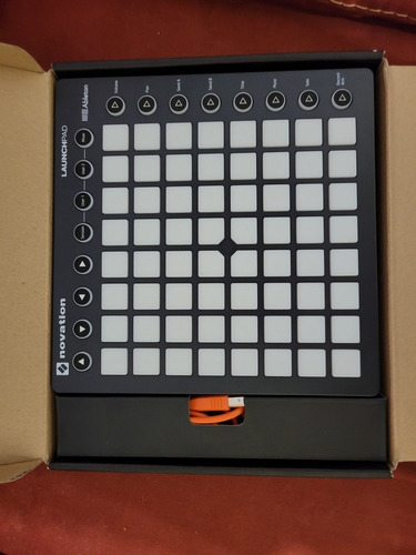 Controlador Novation Launchpad Mk2 64 Pads (Usado)