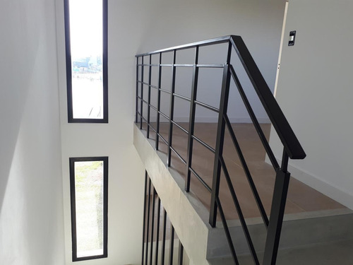 Imagen 13 de 30 de Casa En Venta El Canton Barrio Norte A Laguna C/pileta