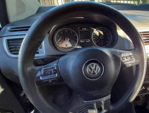 Imagen 4 de 7 de Volkswagen Suram 2015 Confortline 89,000 Km