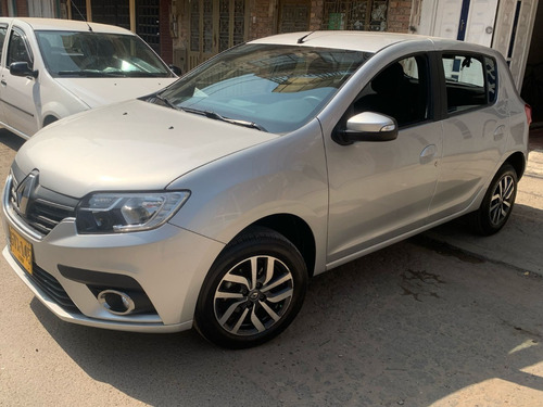 Renault Sandero Zen Mt 1600cc Aa Abs