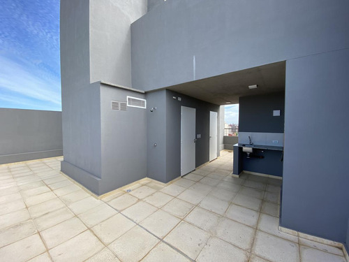 Departamento En Venta 2 Dormitorios 2 Baños Abasto A Estrena