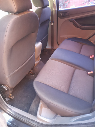 Ford Focus II 1.6 trend
