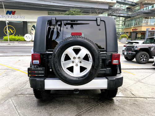 Jeep Wrangler SAHARA