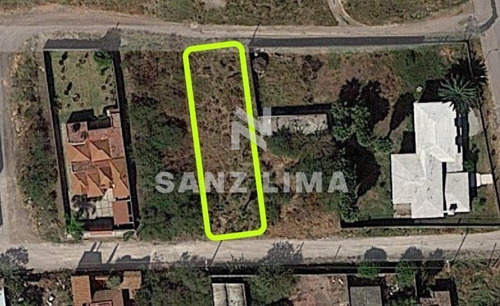 Carr. Celaya A Salvatierra: Magnifico Terreno Campestre A 60 M. De La Carretera
