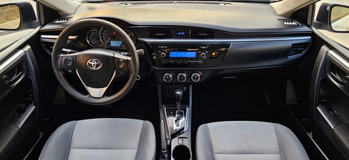 Toyota Corolla 1.8 Base At