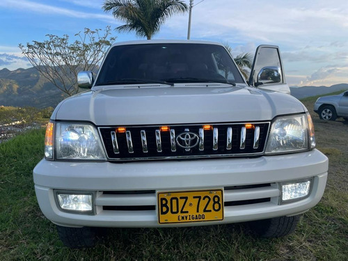 Imagen 9 de 19 de Toyota Prado 2005 2.7 Sumo