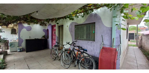 Venta Casa Multifamiliar 2 Casas + 3 Locales +2 Deptos