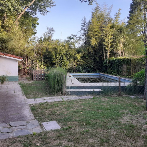 Casa En Venta En Villa Elisa Con Gran Parque