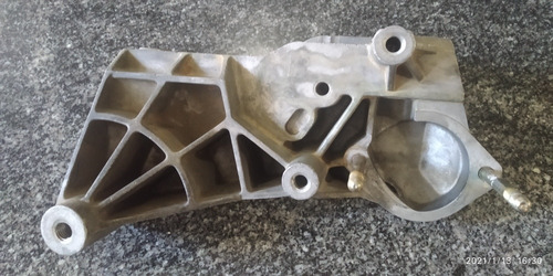 Imagen 3 de 4 de Base Compresor Aire Acondicionado Aveo 2005 2010