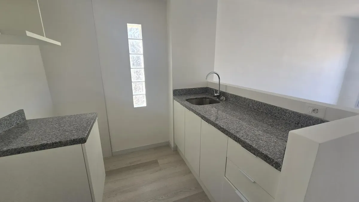 Apartamento De 1 Dormitorio En Alquiler, Zona Cordon · Foto 4