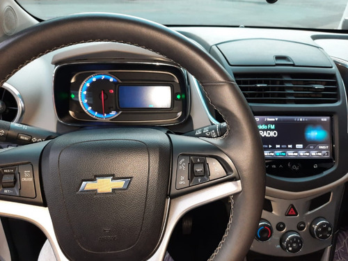 Imagem 5 de 10 de Chevrolet Tracker Não Vitara Captur Kicks Sportage Pajero