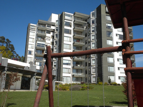 Se Arrienda Amplio Departamento En Condominio Puerto Andalué