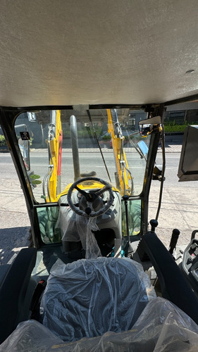 Retroexcavadora New Holland B80c 4wd Kit Nueva