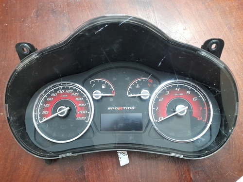 Tablero De Instrumentos De Fiat Palio Sporting 12/17