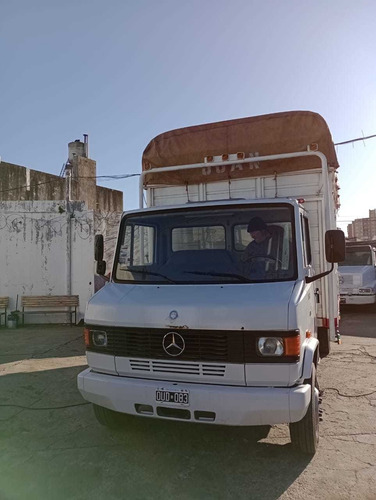 Imagen 6 de 7 de Mercedes Benz 710
