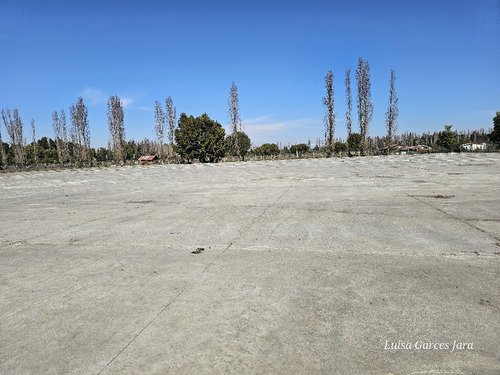 Bodega Con Oficinas Y Patio Pavimentado En Cabrero
