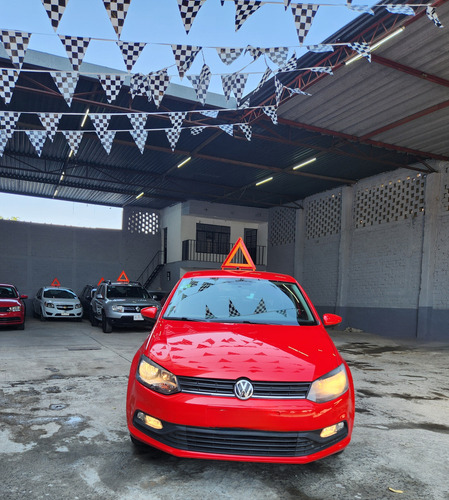 Volkswagen Polo 1.6 L4 Sound Tiptronic At