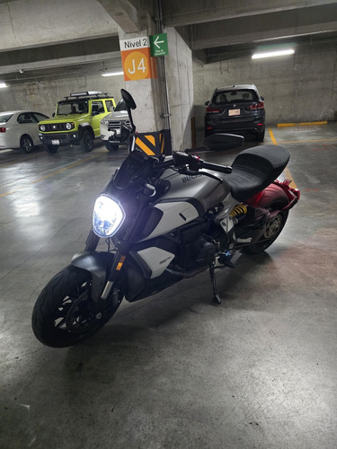 Ducati Diavel 1260 / Unico Dueño / Escape Termignoni