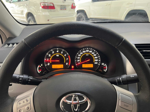 Imagen 10 de 14 de Toyota Corolla Gli Automatico