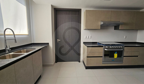 Departamento En Renta En Bosque Real