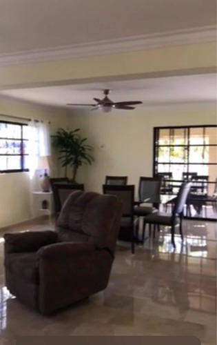 Imagen 2 de 11 de Alquilo Casa Amueblada Con Piscina Común