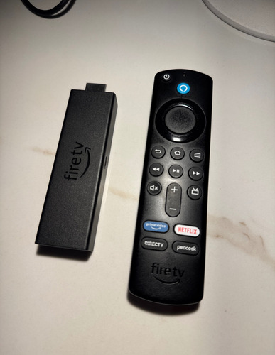 Amazon Fire Tv Stick 4k Max Control De Voz 4k 8gb Negro Negro De Voz (Usado)