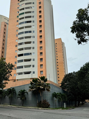 Apartamento Amoblado En El Parral - Chelsea Court, Atm