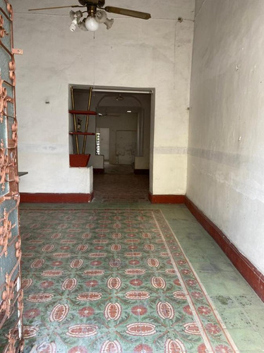 Imagen 5 de 20 de Casa Ubicada Cerca Del Hospital Horan