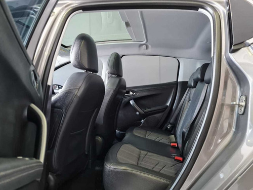 Imagen 10 de 16 de Peugeot 208 2015 1.6 Feline Pack Cuir