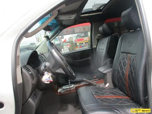 Nissan Pathfinder Le 4x4 2500cc At Aa