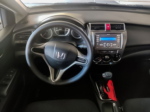 Imagem 6 de 11 de Honda City 1.5 Lx 16v 2014