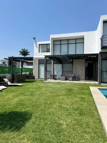 Casa En Venta En Fraccionamiento Lomas De Cocoyoc