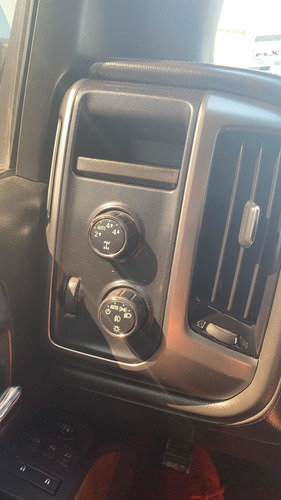 Imagen 4 de 11 de Chevrolet Cheyenne 2016 5.4 2500 Doble Cab Ltz 4x4 At