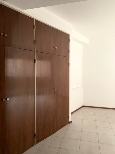 Imagen 4 de 16 de Oportunidad Nueva Cordoba 2 Dormitorio A Remodelar Con Gran Patio Sobre Crisol