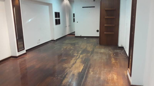 Imagen 2 de 6 de Local - Microcentro