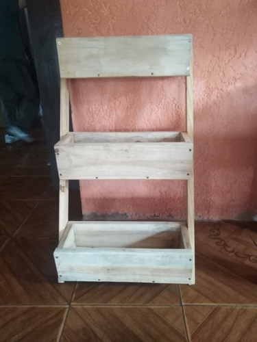 Macetero De Madera Vertical Con 3 Cajones, Altura:un Metro.